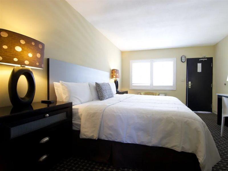 Sole Inn And Suites Пенсакола Екстериор снимка