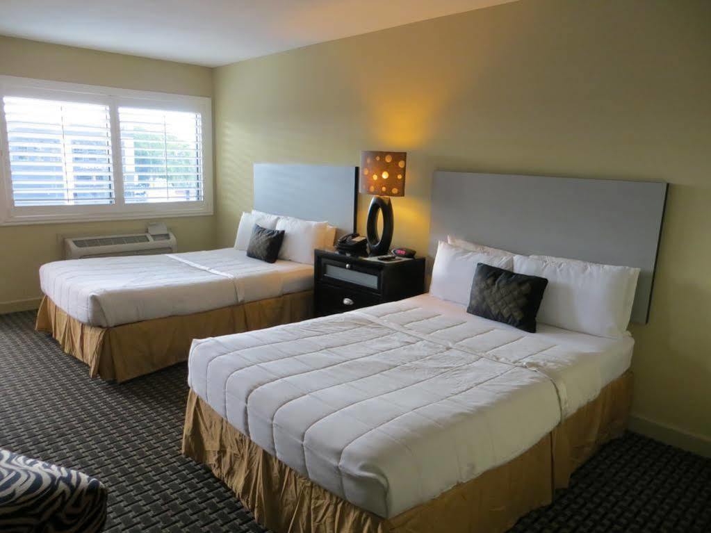 Sole Inn And Suites Пенсакола Екстериор снимка