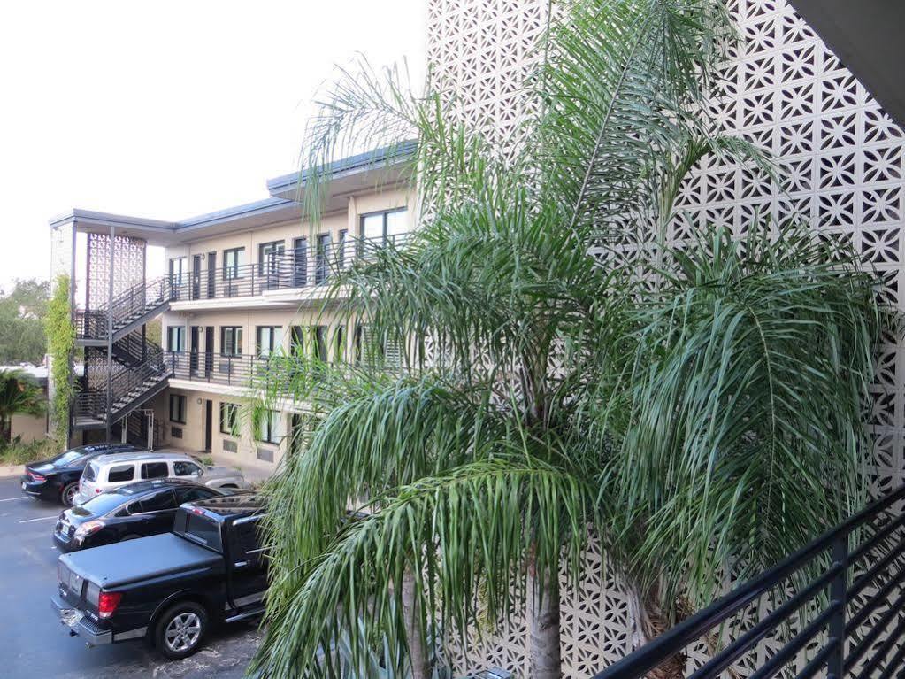 Sole Inn And Suites Пенсакола Екстериор снимка